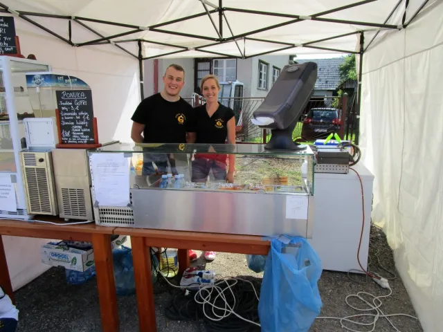 IMG_0290 (Medium).JPG