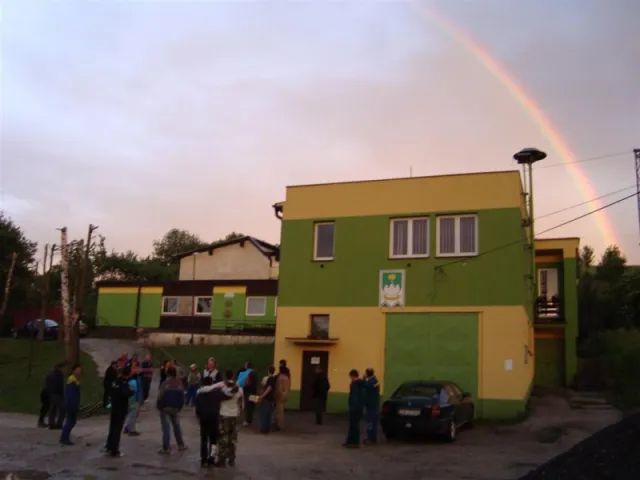 Váľanie obecného mája 2012